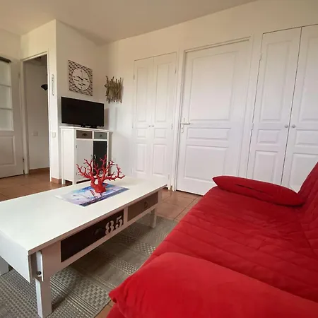Is110-608 Vue Appt T2 6 Couchages Avec Piscine *