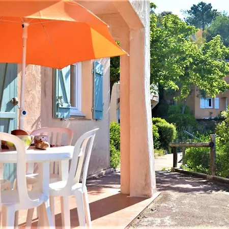 Is110-608 Vue Appt T2 6 Couchages Avec Piscine * Les Issambres